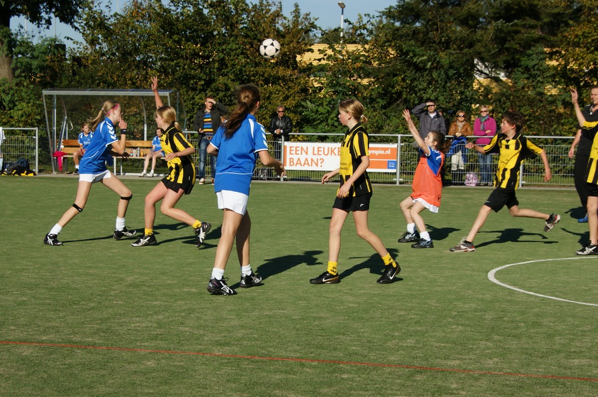 Korfbal C3  15 oktober-12.JPG